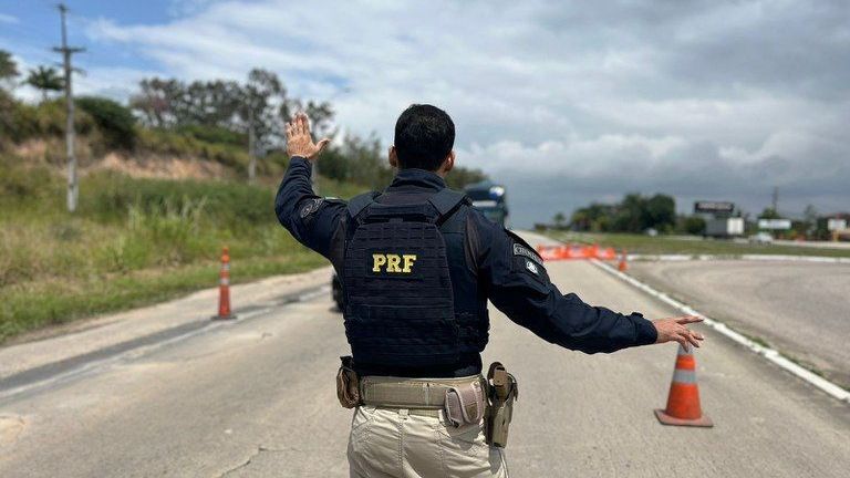 PRF desmente apreensão de veículo de “Caçador de Tornados” no Paraná
