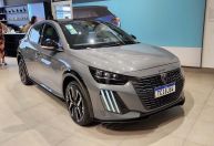 Novo Peugeot 208 é apresentado no Brasil e vendas começam em breve