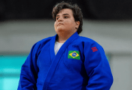 Mais um ouro! Judoca Rebeca Silva chega ao ponto mais alto do pódio, em Paris