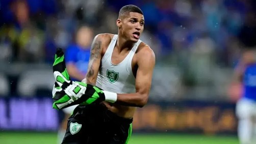 Rodrigo Varanda em ação pelo América-MG