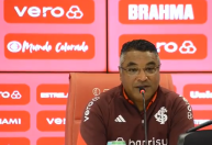 Roger valoriza vitória do Inter e decide sobre titularidade na equipe
