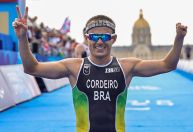 Ronan Cordeiro ganha prata e primeira medalha do triatlo paralímpico brasileiro