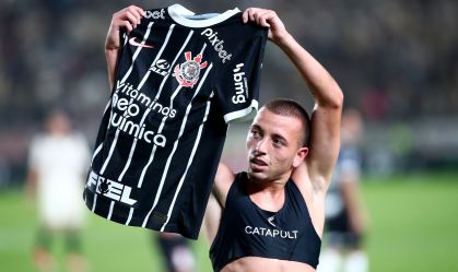 Ryan revela que quase deixou o Corinthians e agradece Ramón Díaz: "Um anjo"