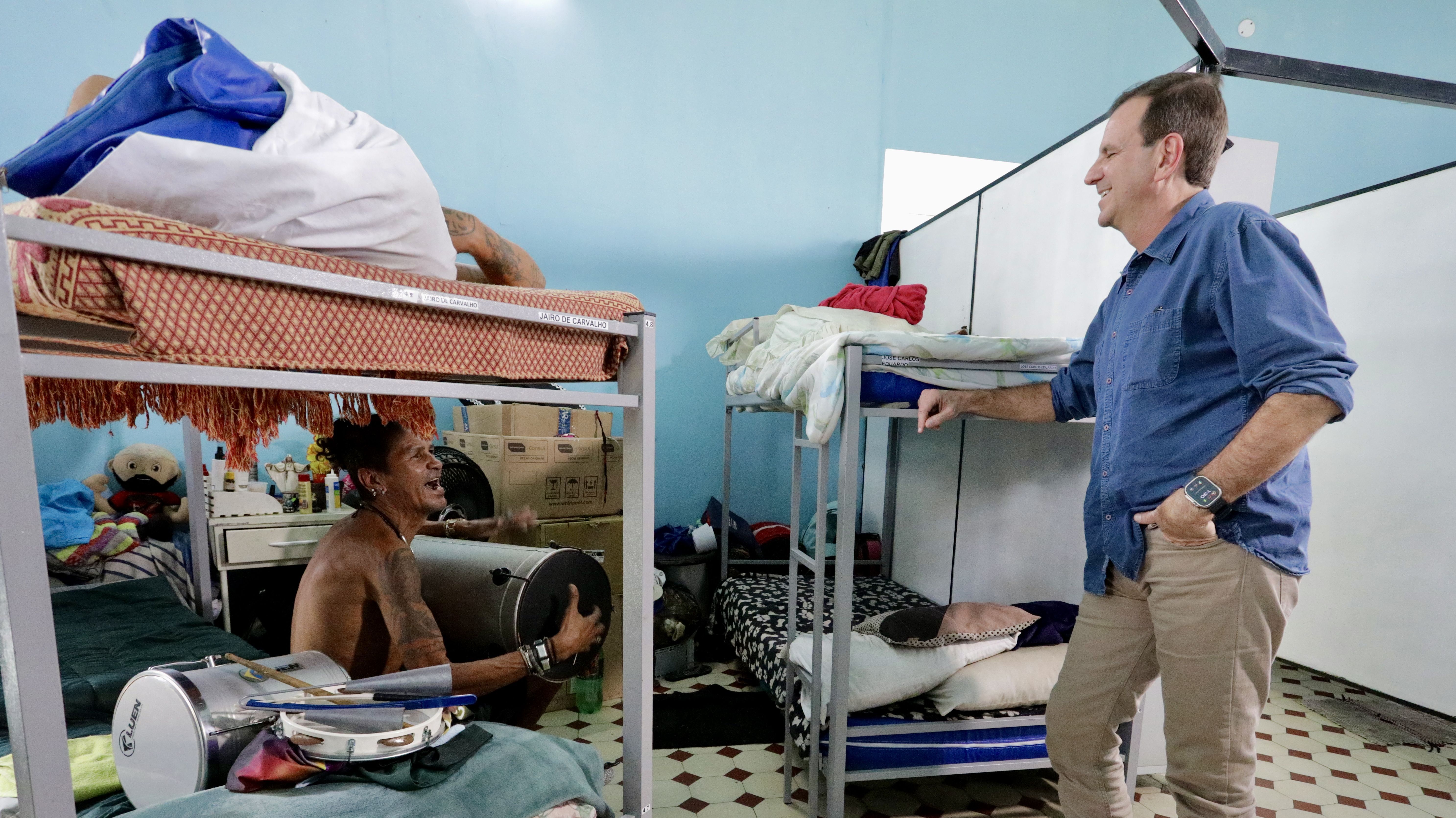 Eduardo Paes (PSD) em visita à Residência e Unidade de Acolhimento (RUA) Sonho Meu • Divulgação