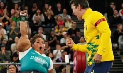 Com recorde, Tayana Medeiros ganha ouro no halterofilismo