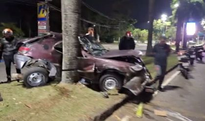 Acidente com carro deixa dois mortos e dois feridos na zona sul do Rio
