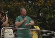 Tarcísio pede “liberdade” de volta, critica banimento do X e grita “volta, Bolsonaro” em ato em SP