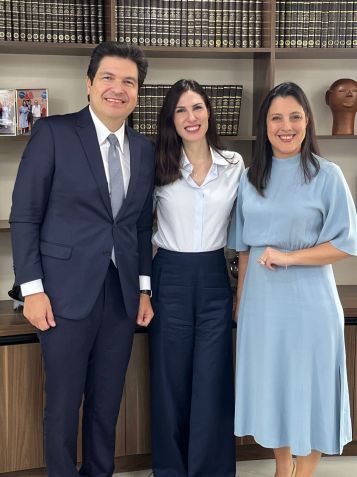 Marina Helena em campanha pela cidade de São Paulo • Divulgação