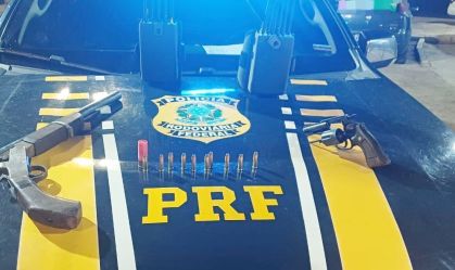 PRF apreende armas