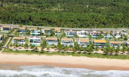 Bombeiros retomam buscas por homem desaparecido em praia do Grande Recife