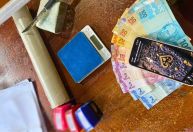 Funcionária é presa por desviar R$ 280 mil de clínica médica em GO