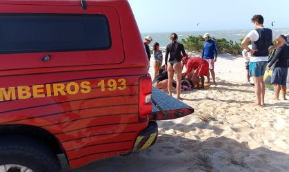 Turista chilena sofre acidente de kitesurf em meio a fortes ventos no Ceará