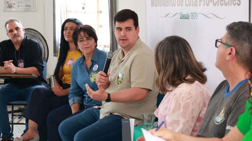 "Vamos zerar a fila da educação infantil", disse Egnler (camisa bege) durante evento do Movimento de Luta Pró-Creches nesta quinta (19) • Divulgação