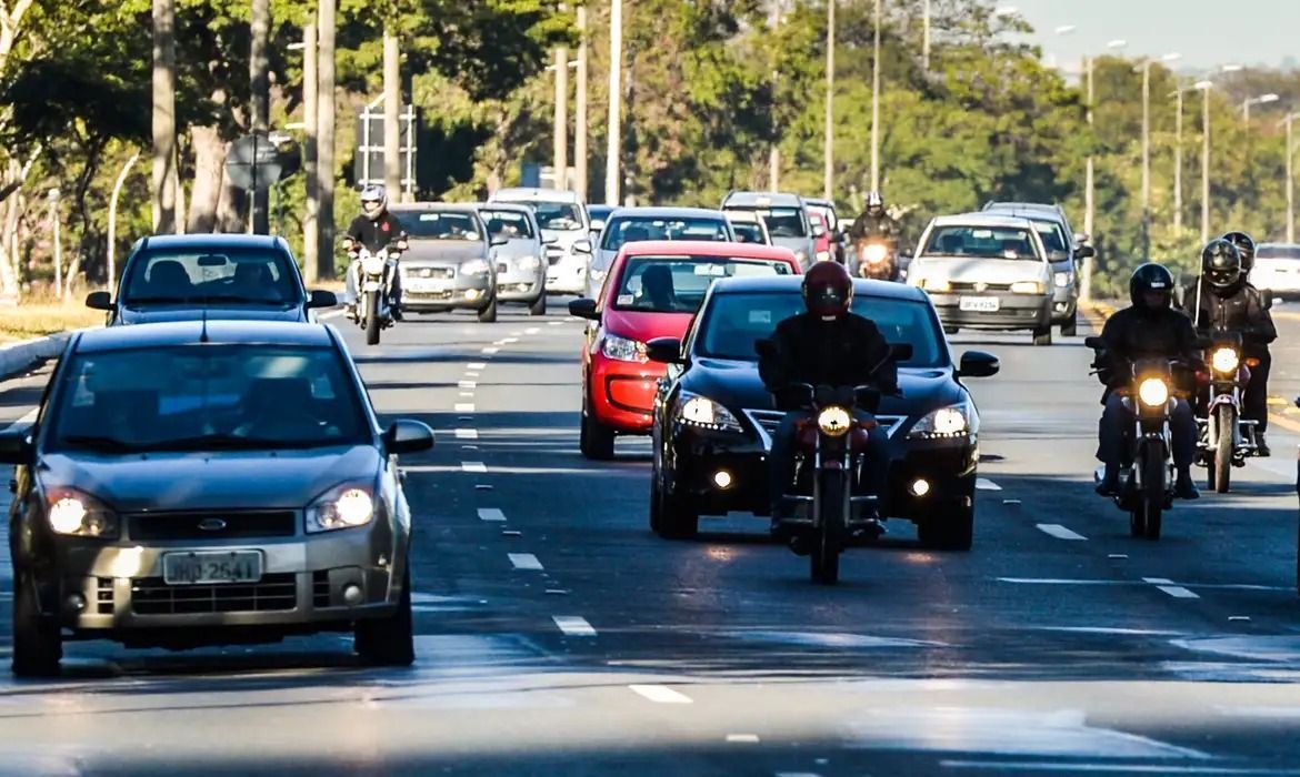 Andar em desacordo com a Lei pode gerar uma multa de R$ 130,16