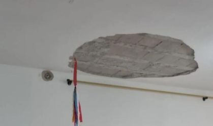 Reboco de teto cai e atinge três alunos em creche de Santa Catarina