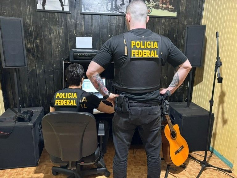 Operação da PF contra abuso infantil
