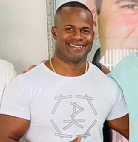 • Reprodução