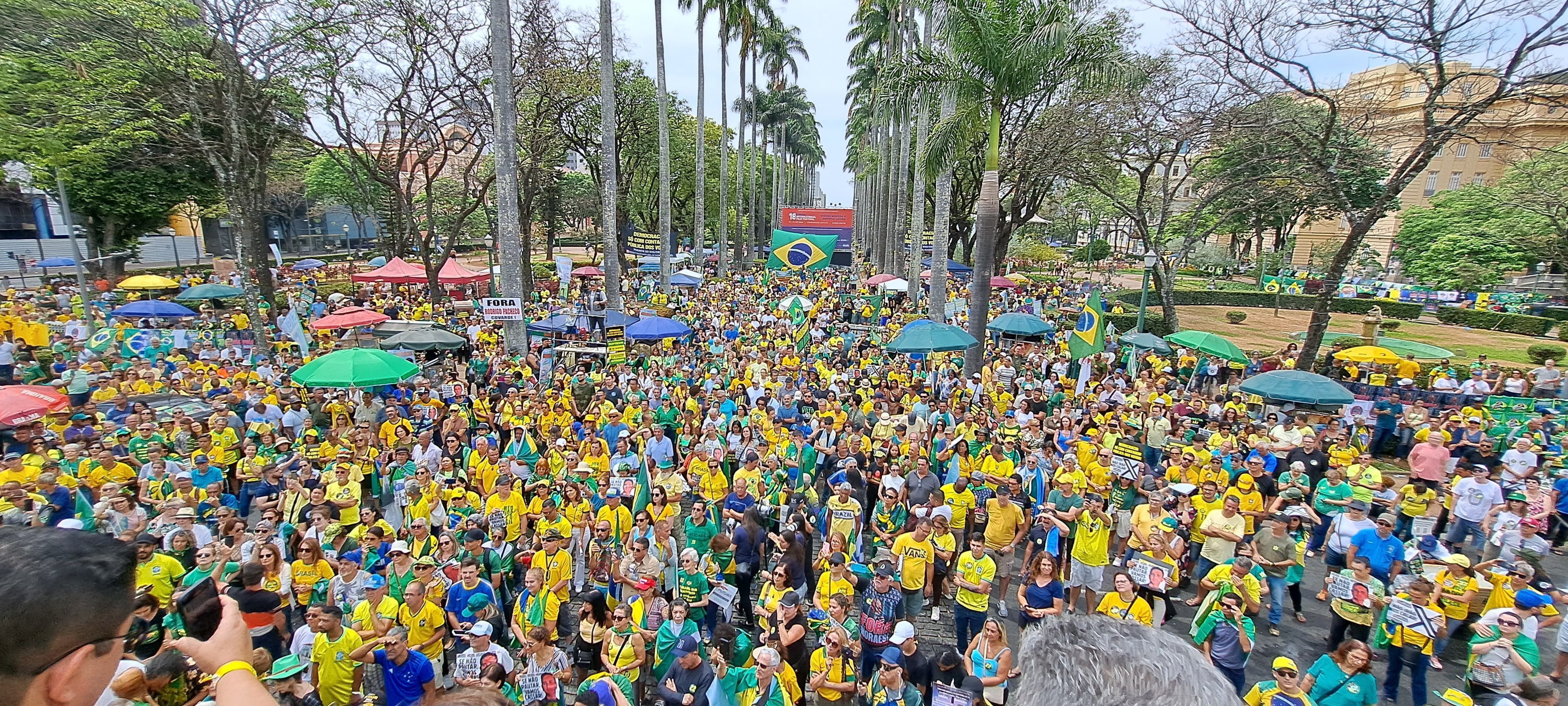 Ato contra Moraes e Pacheco em BH
