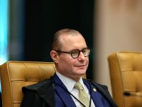 Zanin vota para manter suspensão de sistema de controle de bebidas