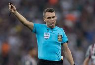 Árbitro de Fluminense x São Paulo é punido pelo STJD