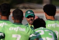 Sem Estêvão, Palmeiras ganha reforço para jogo contra o Vasco