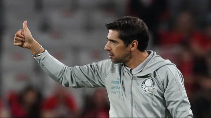 Abel Ferreira em jogo contra o Athletico-PR
