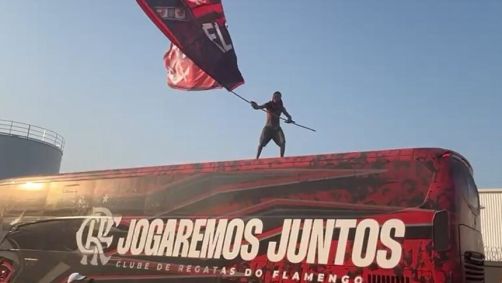 Torcida do Flamengo faz "AeroFla"