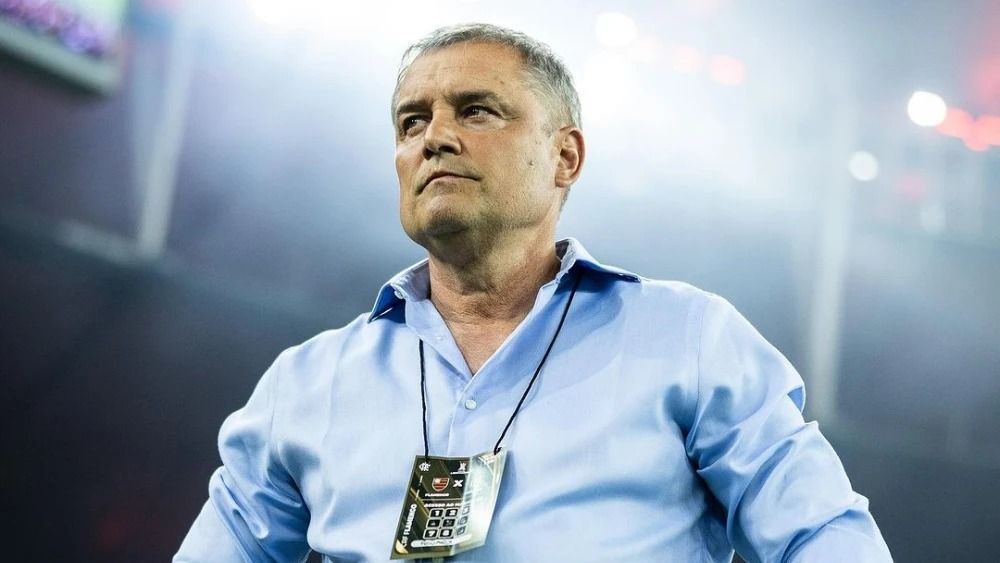Diego Aguirre, técnico do Peñarol, durante jogo contra o Flamengo no Maracanã