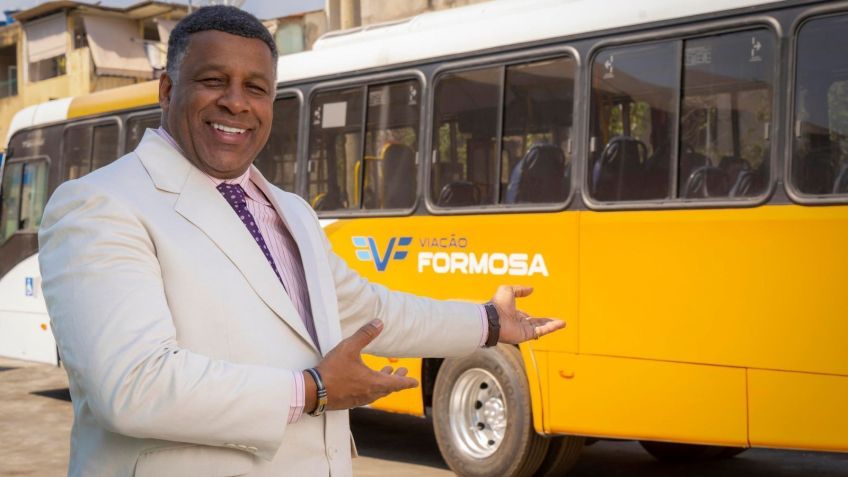 Ailton Graça vive Edson em "Volta Por Cima" • Globo/Beatriz Damy/Fabio Rocha