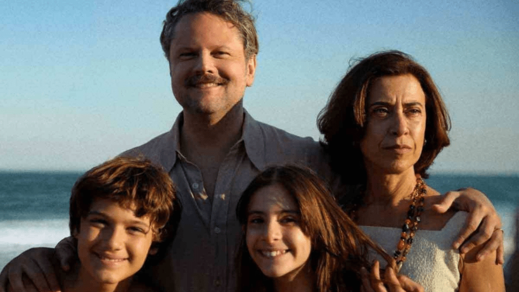 Filme “Ainda Estou Aqui” vence grande prêmio internacional da crítica | CNN Brasil