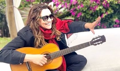 Ana Carolina completa 50 anos nesta segunda-feira (9)