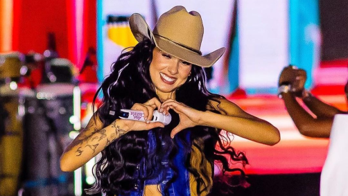 Ana Castela mostrou o trecho da música que divulgou há anos, o que fez os fãs pedirem a volta e o lançamento da música