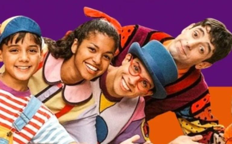 Atores se reencontraram 20 anos depois e refizeram foto clássica • Instagram/Cinthya Rachel