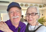 Fernanda Montenegro compartilha foto com Ary Fontoura em set de novo filme; veja