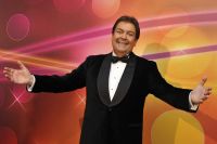 Faustão recebe alta após mais de três meses internado em SP