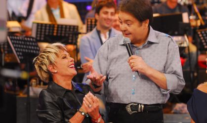 Ana Maria Braga envia recado para Faustão: "Já saiu dessa"