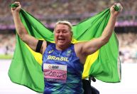 Paralimpíada: Beth Gomes é bicampeã no lançamento de disco