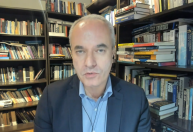 A indústria que cresce no Brasil é vinculada à produção de commodities, afirma economista