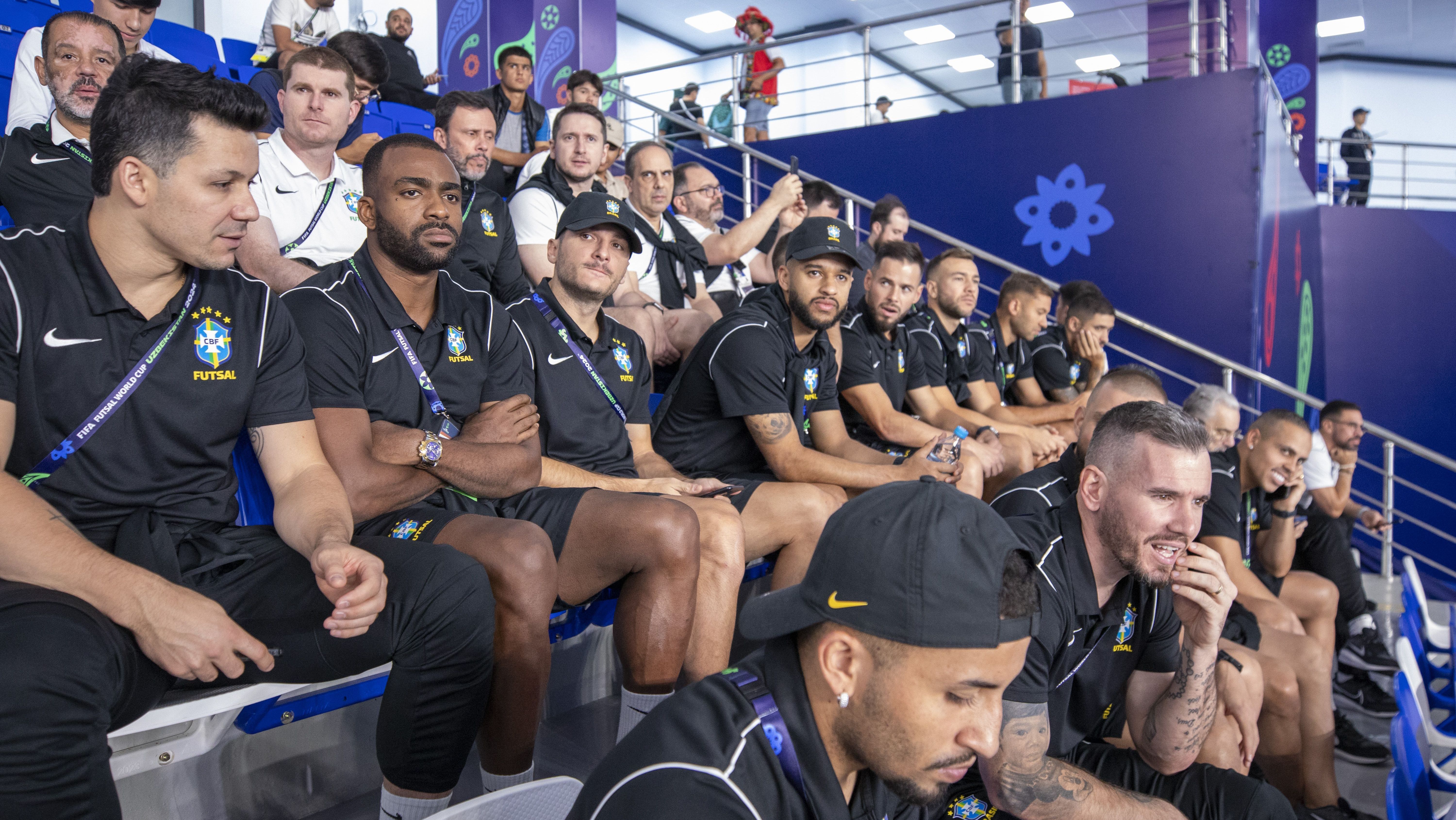 Seleção Brasileira de Futsal acompanhou jogo do Marrocos • Foto: Leto Ribas
