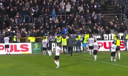 Amr Kaddoura partiu para cima da própria torcida
