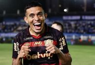 Jogador punido por apostas volta a marcar gol após 18 meses e leva Sport ao G4