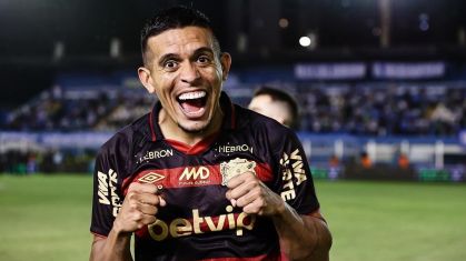 Igor Cariús comemora o gol do Sport contra o Paysandu pela Série B