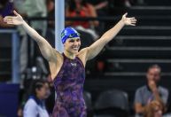 Carol Santiago conquista terceiro ouro na Paralimpíada de Paris