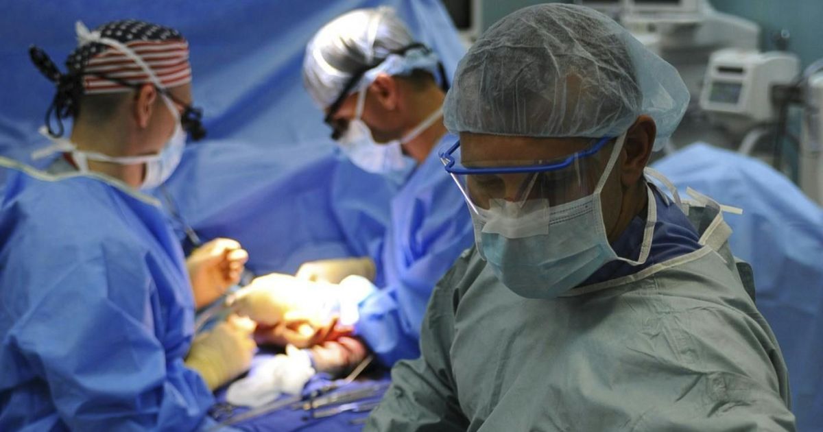 Especialistas Explicam Ao Dr Kalil Reducao De Riscos Em Cirurgias Com Ia