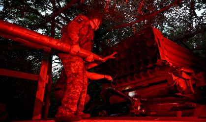 Mal-armados e em menor número, militares da Ucrânia recorrem à deserção