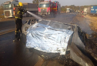 Colisão entre dois carros e caminhão deixa quatro mortos em Patrocínio (MG)