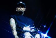 Chris Brown confirma show no Brasil; saiba a data e valores