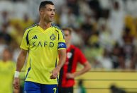 Cristiano Ronaldo e Róger Guedes marcam em confronto pela Champions da Ásia
