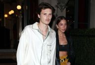 Conheça Jackie Apostel, brasileira que namora filho de Victoria Beckham