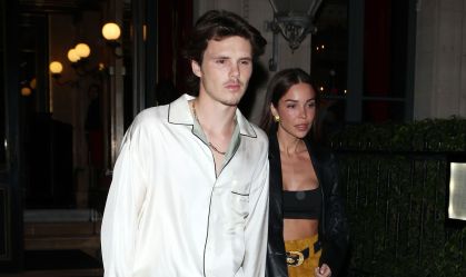Conheça Jackie Apostel, brasileira que namora filho de Victoria Beckham